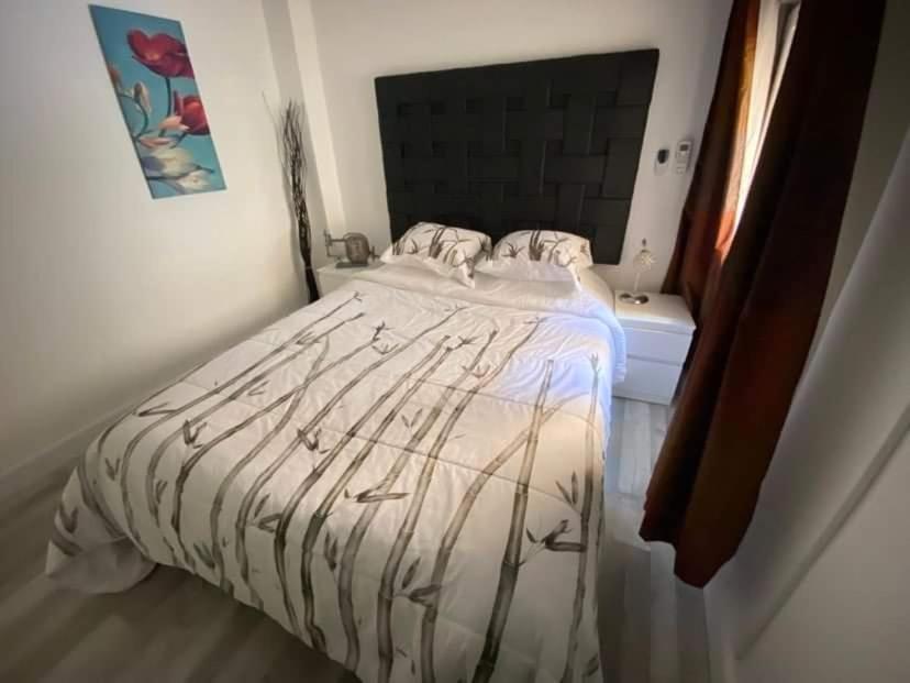 Rainbow Rentals Marques 7 Benidorm Eksteriør bilde